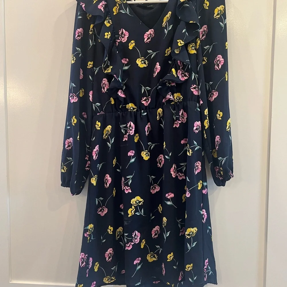 Women’s banana republic, extra small, XS navy dress with pink and yellow flowers - Picture 5 of 7